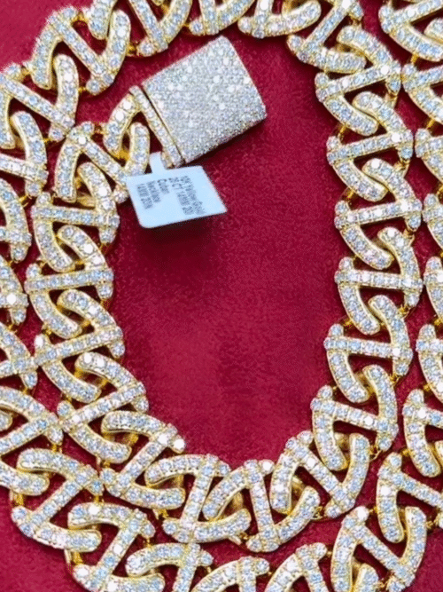 18mm silver cuban link chain Moissanite