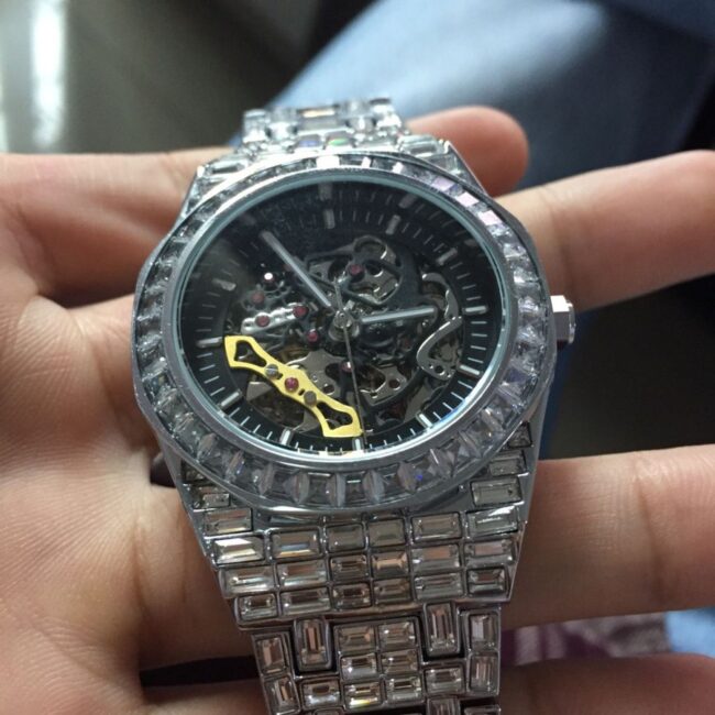 does cartier make moissanite watches